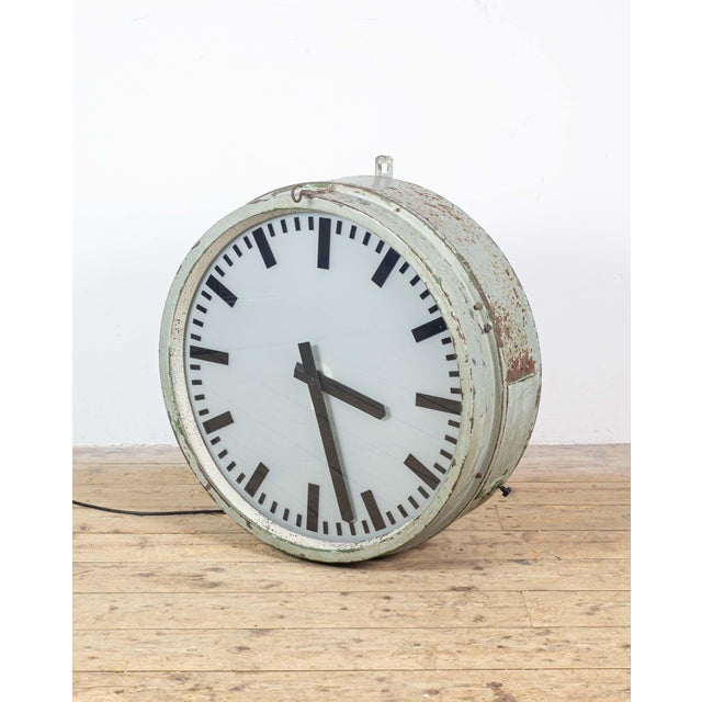 Industrial Large Station Wall Clock with Lights, 1950s For Sale - Image 3 of 9