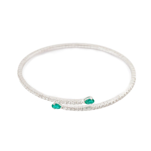Natural emerald 0.45cts & diamond 1.08cts bracelet in 18k gold For Sale - Image 9 of 18