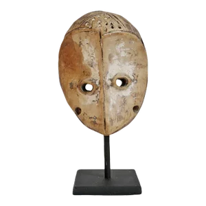 Small Vintage Lega Passport Mask