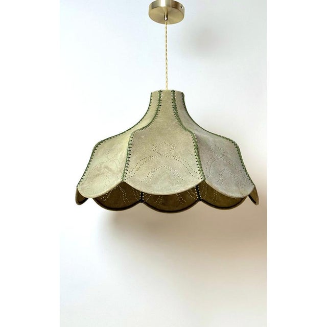 Italian Hand-Sewn Celadon Green Suede Pendant Lamp with Sculptural Flower, 1970s For Sale - Image 11 of 16