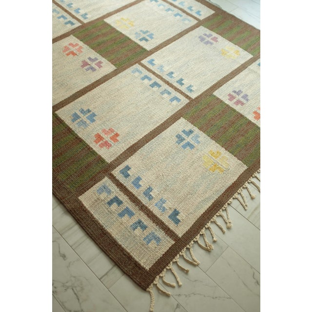 Vintage Kilim Rug Designed by Alice Wallebäck For Sale In New York - Image 6 of 9