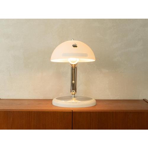Apple iMac G4 table Lamp Width: 27 cm Height: 40 cm Depth: 36 cm Good condition with slight signs of use. Up to 250V...