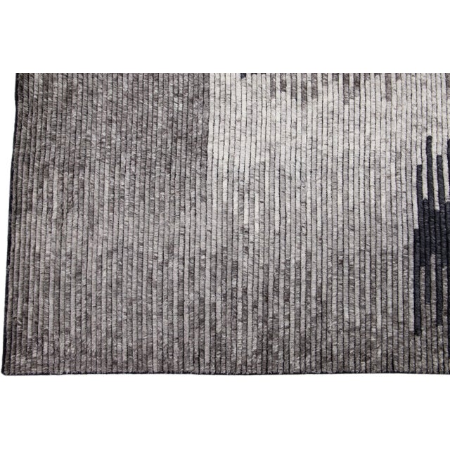 Handmade Modern Moroccan Style Abstract Wool Rug in Gray For Sale In New York - Image 6 of 6