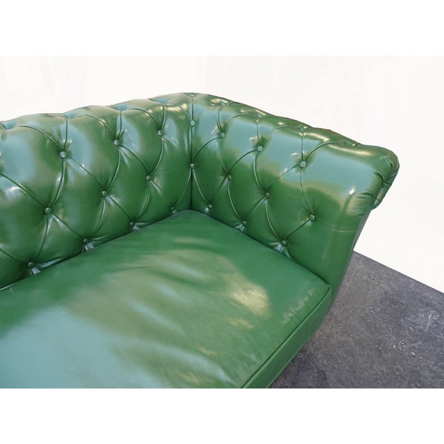 1990s Vintage Chesterfield Sofa Green Tufted Leather Couch For Sale - Image 5 of 12