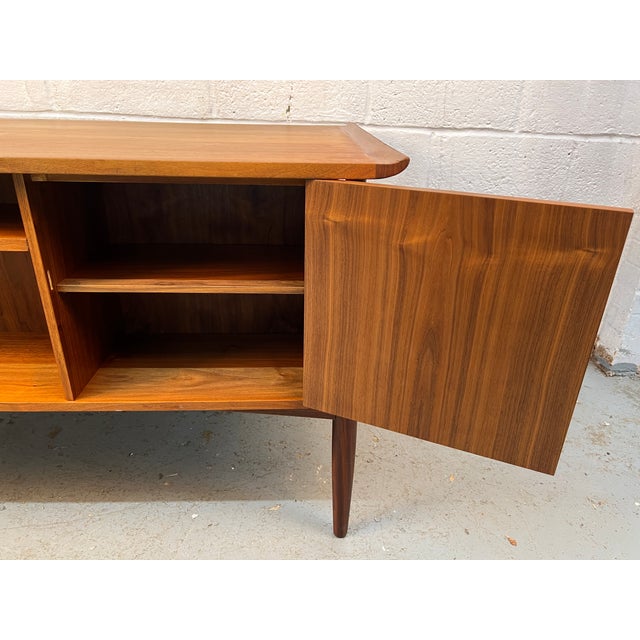 Mid-Century Danish Teak Desk by Arne Vodder for h.p Hansen For Sale - Image 16 of 17