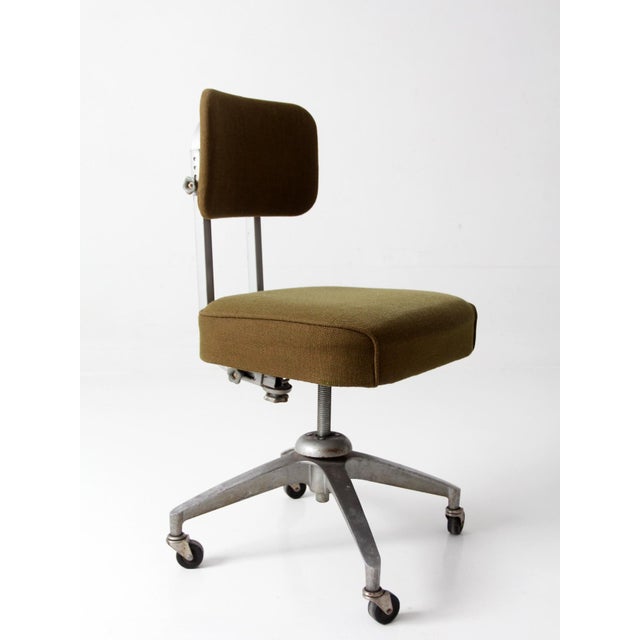 Mid-Century Industrial Swivel Office Chair For Sale - Image 9 of 17