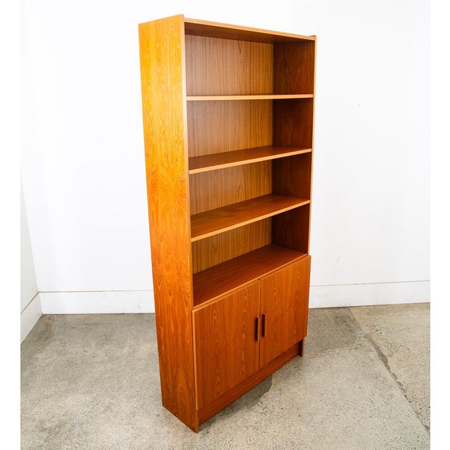 1960s Mid Century Danish Modern Credenza Bookshelf Cabinet Teak Shelves Cabinet Doors For Sale - Image 4 of 12