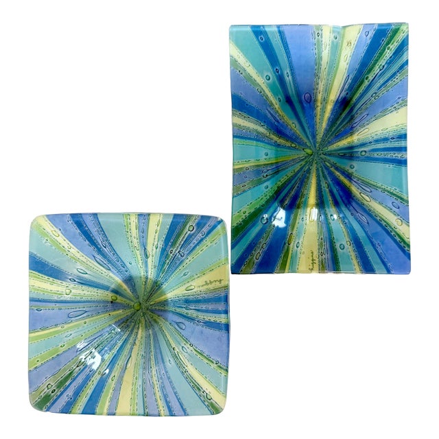 1950s Set of 2, Mid Century Modern Signed Higgins Art Glass Ashtray / Bowl Blue Starburst MCM For Sale