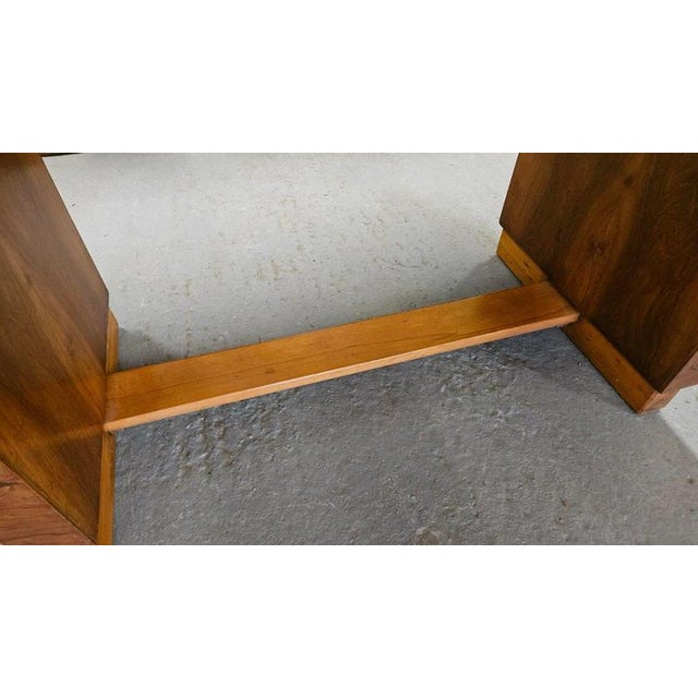 Gold Art Deco British Figured Walnut Pedestal Dining Table, 1930 For Sale - Image 8 of 13