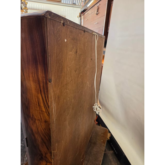 1930s Art Deco Cocktail Bar Cabinet Burl Walnut Birdseye Maple Interior Turnidge Company For Sale - Image 10 of 15
