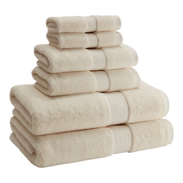 Atelier Bath Towel in Chalk For Sale