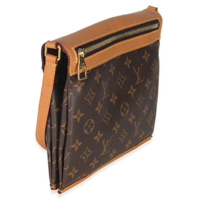 Contemporary Monogram Canvas Legacy Saumur Messenger PM For Sale - Image 3 of 9