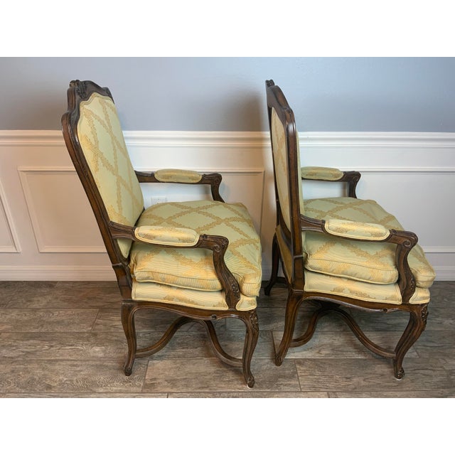 French Early 20th Century Pair of Louis XVI Arm Chairs For Sale - Image 3 of 11