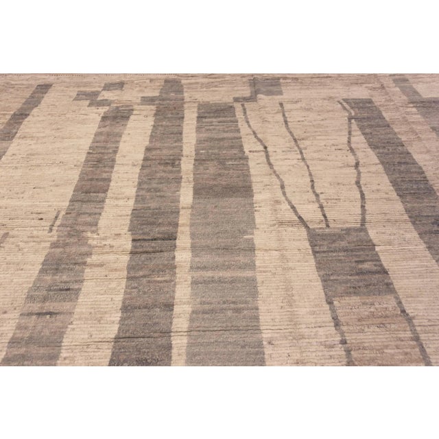 Early 21st Century Nazmiyal Collection Large Contemporary Area Rug For Sale - Image 5 of 7
