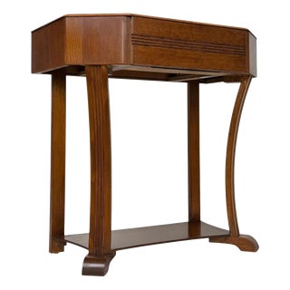 Antique English Golden Oak Side Table, 1900s For Sale