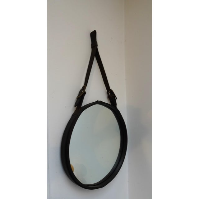Large Sadderly Leather Round Mirror by Jacques Adnet, 1940s For Sale - Image 12 of 18