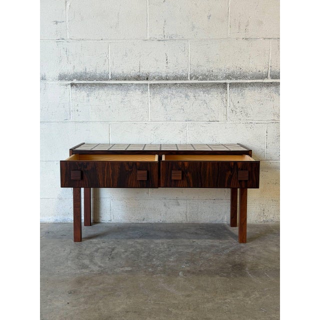 1960s Rosewood 2-Drawer Entryway Console Table With Geometric Tiled Top Mid-Century Modern 1960s For Sale - Image 5 of 11