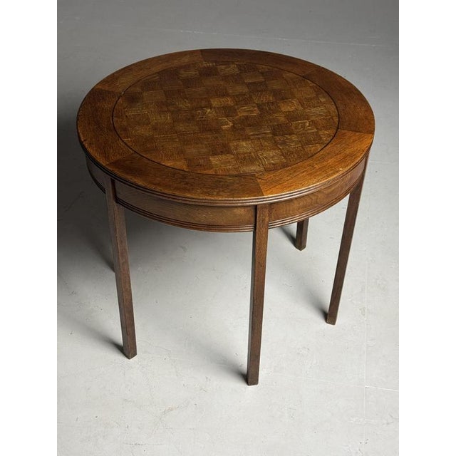 Coffee table / center table. Originally from Belgium, dating from the early 1900s. Made of solid oak. Dimensions: 80 ø x...