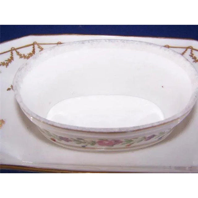 18th Century French Empire Old Paris Porcelain Tureen - A Pair For Sale In New York - Image 6 of 10