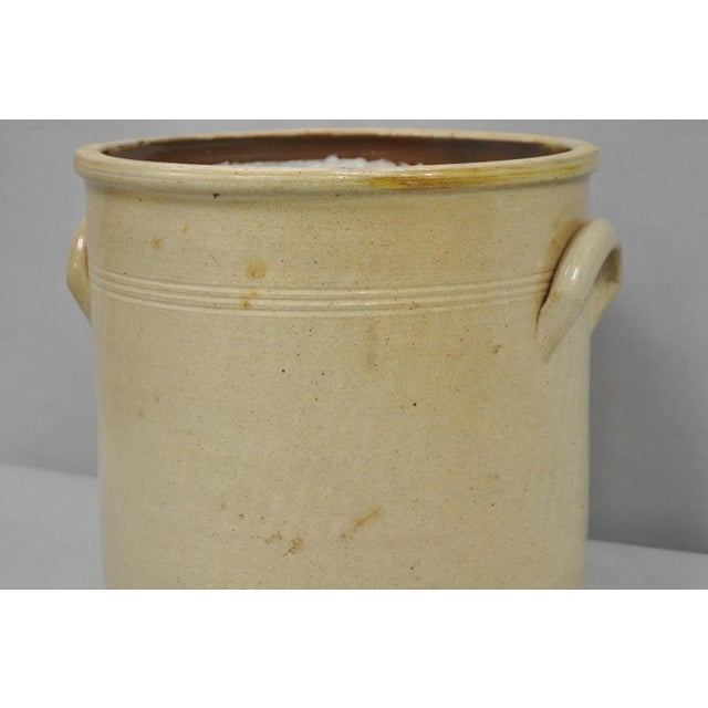 Antique a.e. Smith & Sons Cobalt Blue Painted Flower 3 Gallon Stoneware Crock For Sale - Image 13 of 15