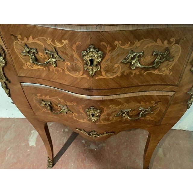 Small Curved Chest of Drawers in Veneered Wood For Sale - Image 9 of 11