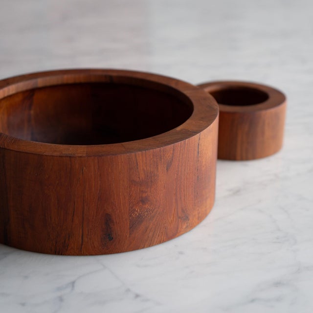 Brown Danish Teak Serving Salad Bowls by Jens Quistgaard for Dansk- Set of 2 For Sale - Image 8 of 13