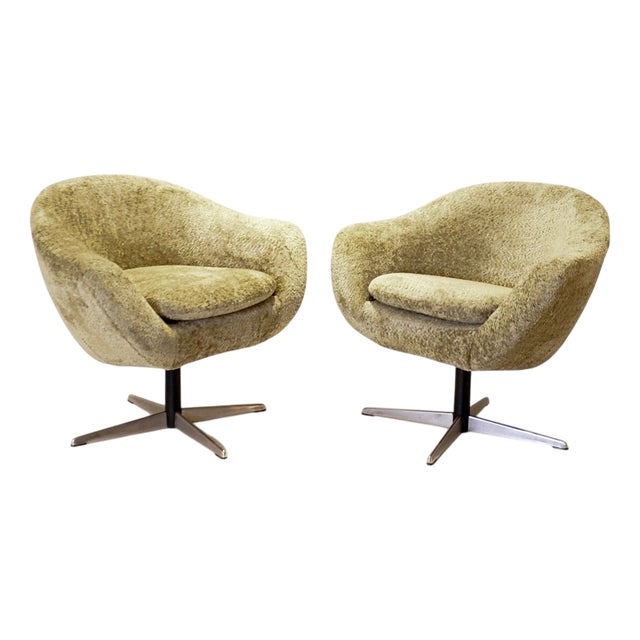 Swivel Armchairs in the style of Overman MFG, 1960s, Set of 2 For Sale