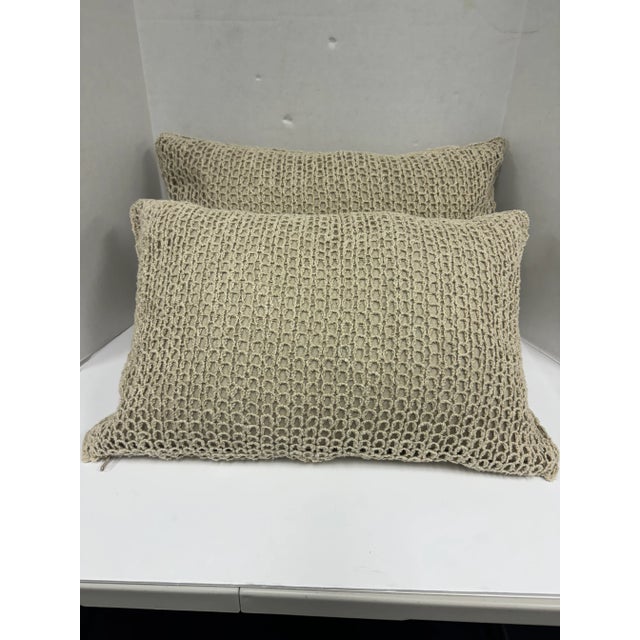 Brunello Cuccinelli Silk and Linen Lumbar Pillows- Set of 2 For Sale - Image 4 of 10