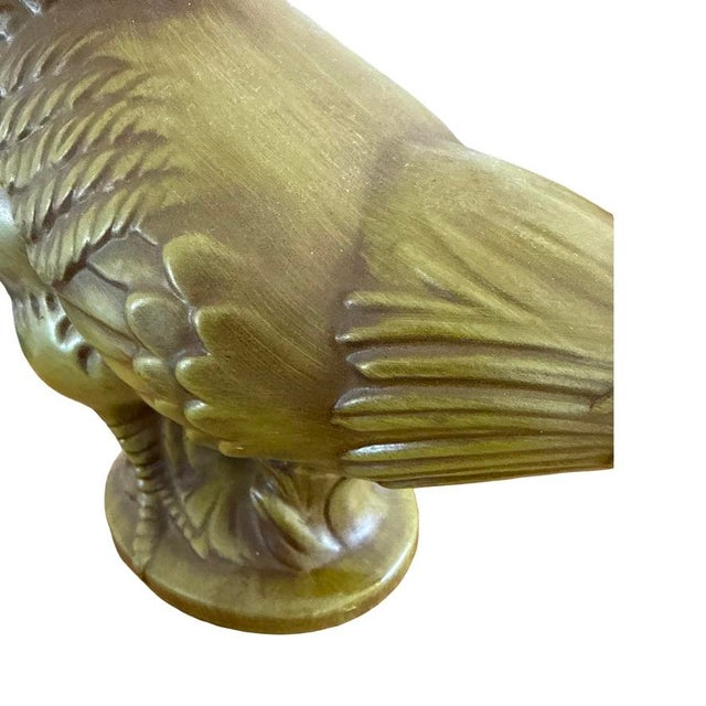 Mid 20th Century Vintage Royal Haeger Model 613a Antiqued Avocado Standing Chicken Sculpture For Sale - Image 5 of 8