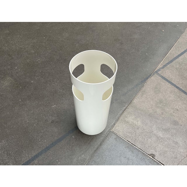 White Mid-Century Modern Space Age Umbrella Stand by Gino Colombini for Kartell, Italy, 1960s For Sale - Image 8 of 18