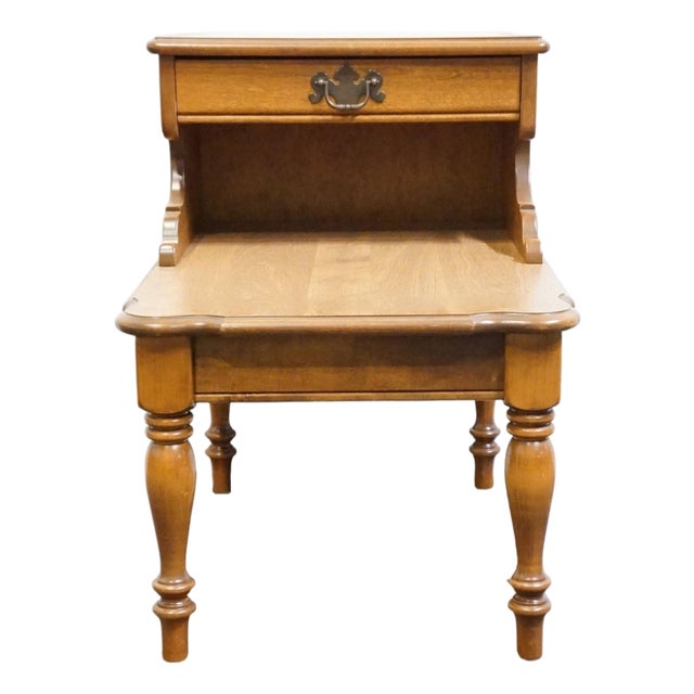 Ethan Allen Heirloom Nutmeg Maple Colonial Early American 19" Accent Step End Table 10-8442 For Sale