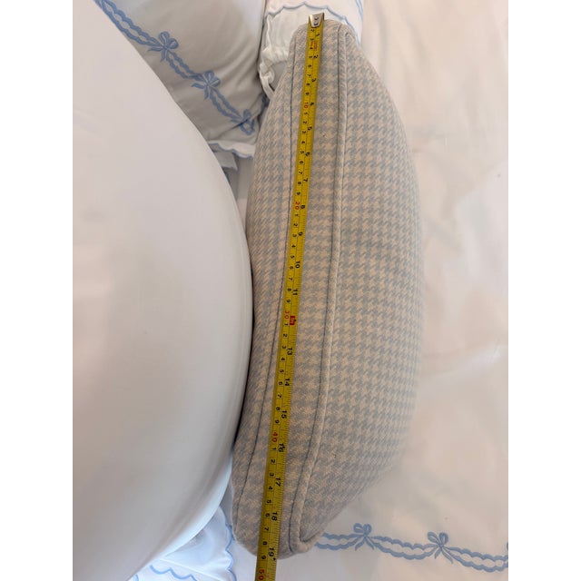 2020s Pair of Lumbar Pillows in British Iconic Fabric by Holland & Sherry Houndstooth Fabric For Sale - Image 5 of 5