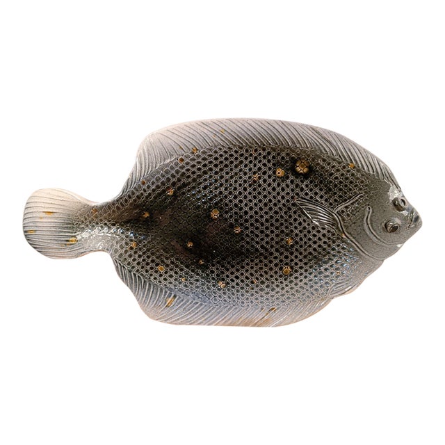 1979 Vintage Rosalie and Tom Nadeau "Blackback Flounder" Ceramic Fish Platter - 18.75" For Sale