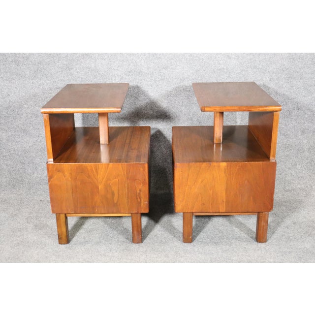 Wood Mid 20th Century Mid-Century Tables by Cavalier - 2 Pieces For Sale - Image 7 of 11