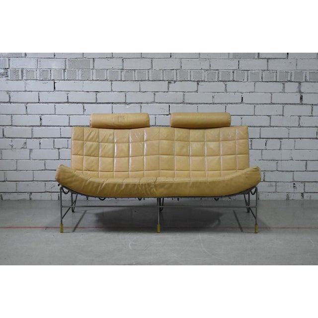 Model Volare designed by Jan Armgard and manufactured by Leolux, Netherlands. This is the early production item from...