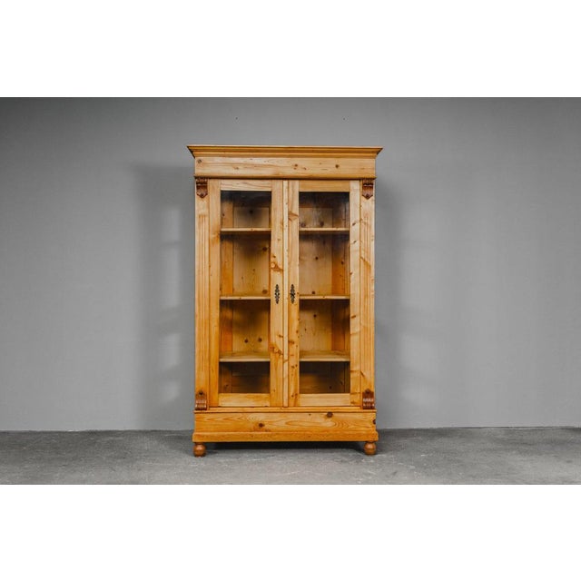 Object: Display Cabinet Period & Style: Gründerzeit - Late 19th Century Features: - Elegant and practical piece of...