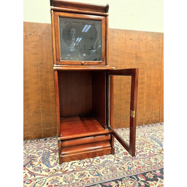 Low English Bookcase from Globe Wernicke For Sale - Image 10 of 12
