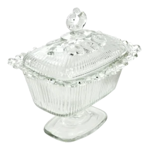 Loop Rim Glass Pedestal Box