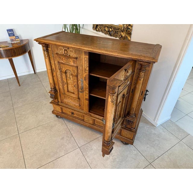 Antique Late Renaissance Sideboard in Oak For Sale - Image 4 of 18