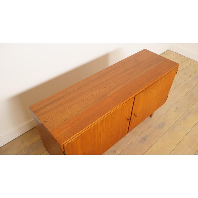 Brown Vintage Teak Sideboard attributed to Hundevad and Co, 1960s For Sale - Image 8 of 11