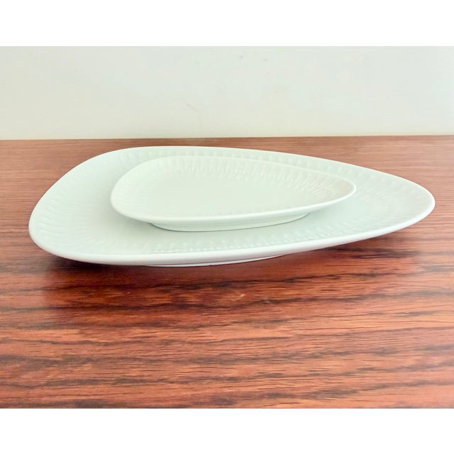 Small tray dimensions: height 1.5 cm, width 13 cm, depth 8.5 cm. This piece has an attribution mark, I am sure that it is...