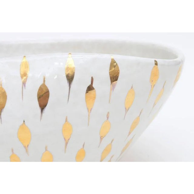 Mid-Century Modern Vintage Italian Aldo Londi for Bitossi Ceramic Bowl With Gold Feather Plume Design, 60's For Sale - Image 3 of 11