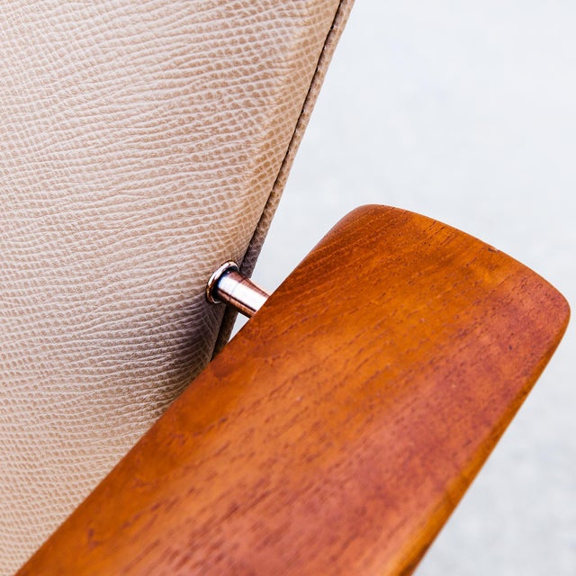 Restored Finn Juhl Fd 138 Danish Modern Teak Lounge Chair by France & Son, 1960s For Sale - Image 12 of 17