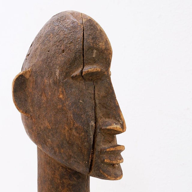 Black African Lobi Head Altar from Burkina Faso, 20th, 1950s, Metal and Wood For Sale - Image 8 of 15