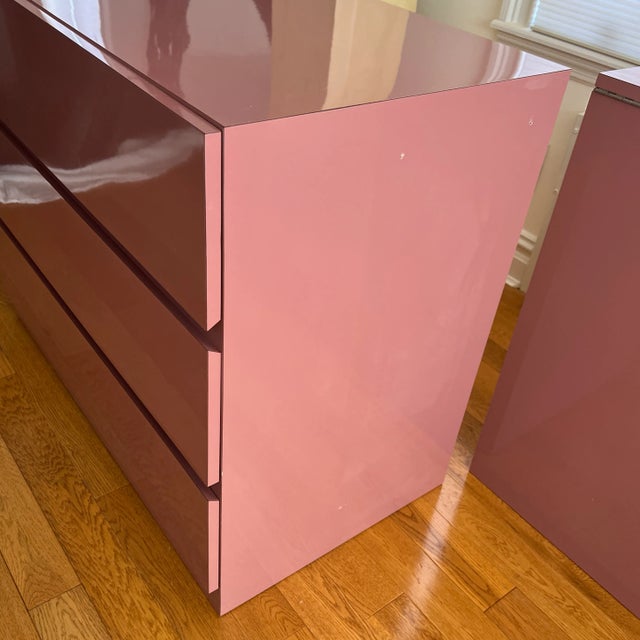 Mauve 1980 Mauve Pink Queen Headboard and Nightstands - 3 Pieces For Sale - Image 8 of 10