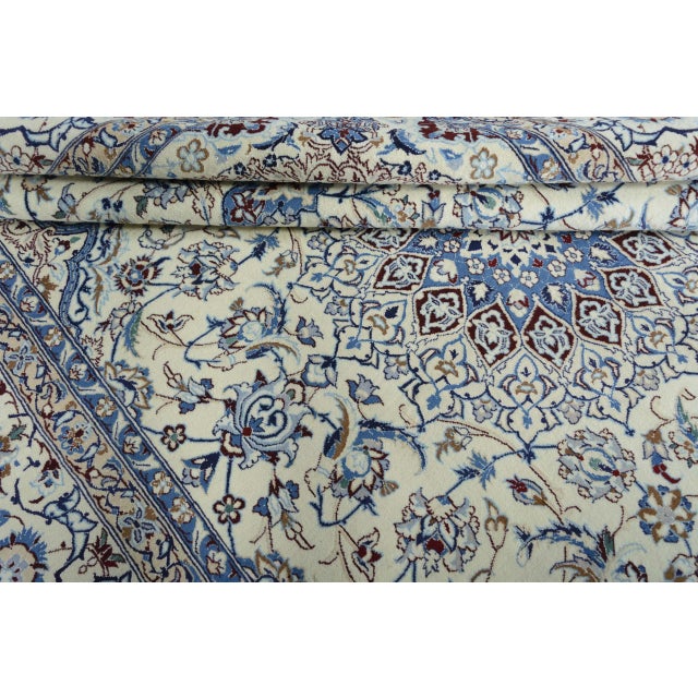 Hand-Knotted Oriental Rug For Sale - Image 9 of 12