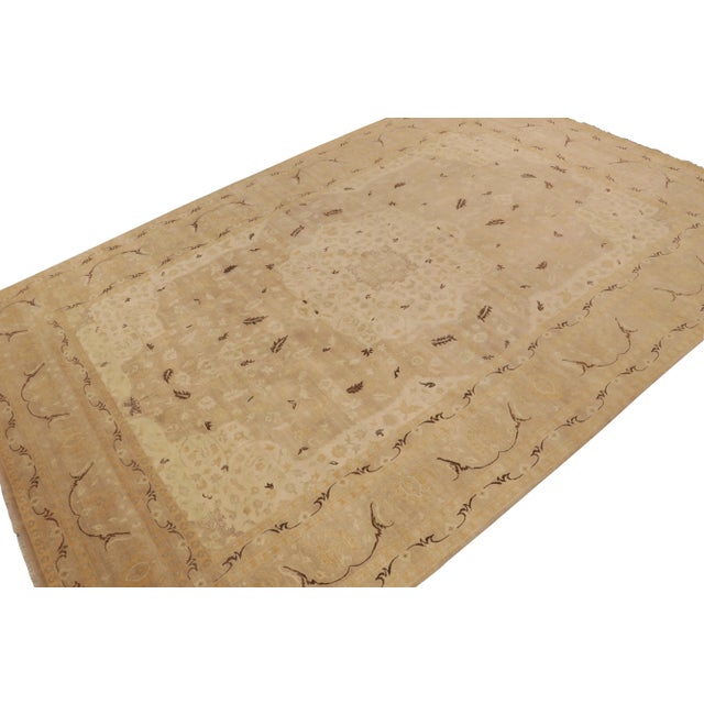 Hand-knotted in wool, this 12x18 contemporary rug from our Modern Classics collection is an inventive reimagining of...