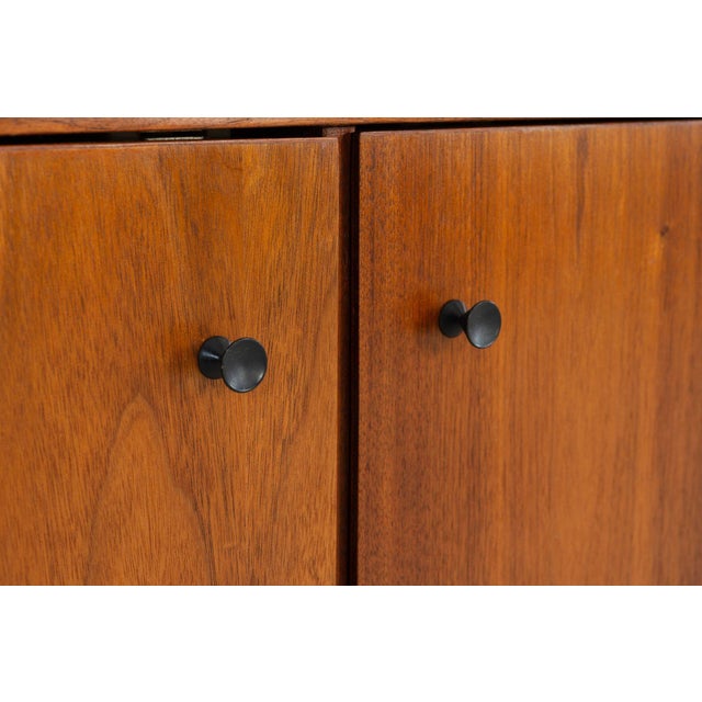 Edward Wormley for Dunbar Three-Bay Walnut & Brass Shelving System, 1952 For Sale - Image 10 of 10