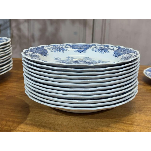 Blue Staffordshire English Porcelain Dinner Service from Ridgway, 1980s, Set of 35 For Sale - Image 8 of 13