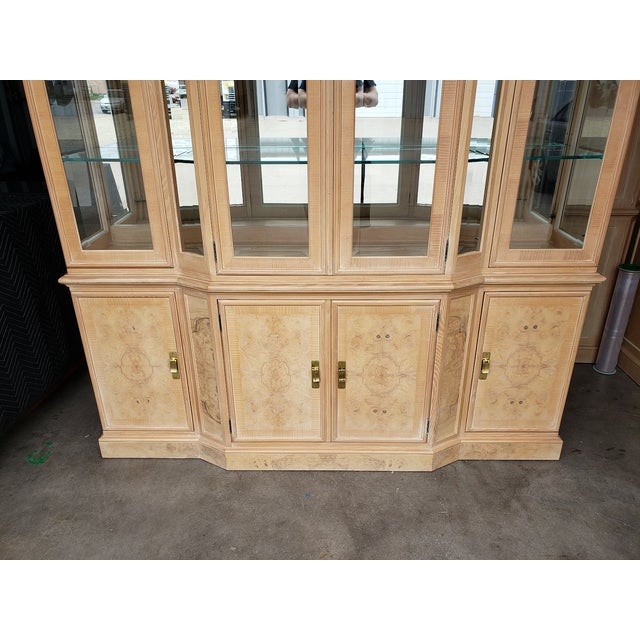 Traditional 1990s Drexel Heritage Corinthian Burled Wood Oak & Ash Hutch For Sale - Image 3 of 6
